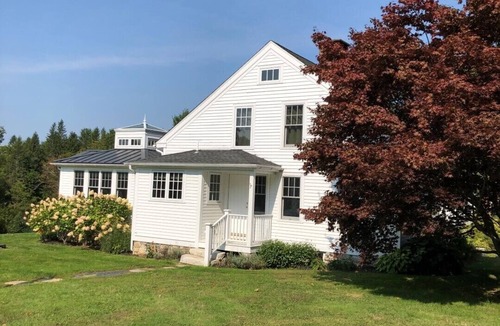 Litchfield House | Charming 1870 cape cottage in Litchfield