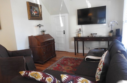 Downtown Historic District House | Charming 1920 s St. Augustine Home. One Small Pet Allowed