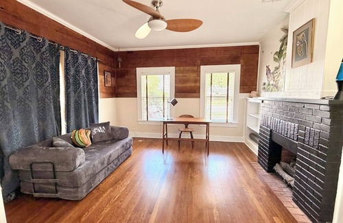 Fort Worth Cultural District House | Charming 1920s Home Steps to Dickies/Museums/Will Rogers/Cultural Dist 5m to DT