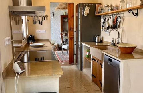L'Avella House | Charming 19th Century Catalan Coach House with Private Pool