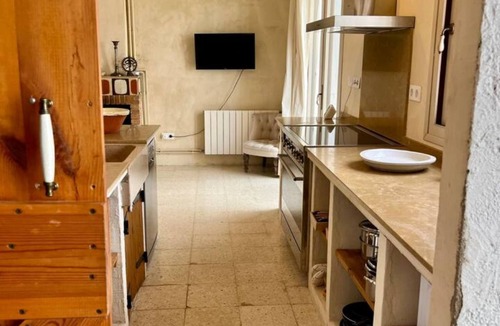 L'Avella House | Charming 19th Century Catalan Coach House with Private Pool