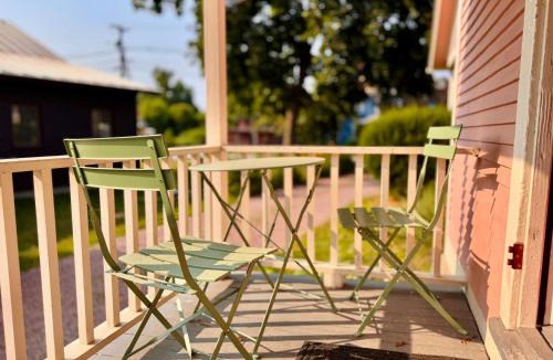 Shelburne Apartment | Charming 1BD Loft in Shelburne