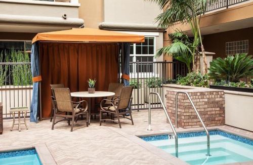 Del Rey Hotel | Charming 1BD with Pool and Free Parking