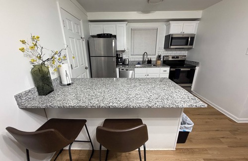 Drayton Plains Apartment | Charming 1BR Apt in Royal Oak, MI