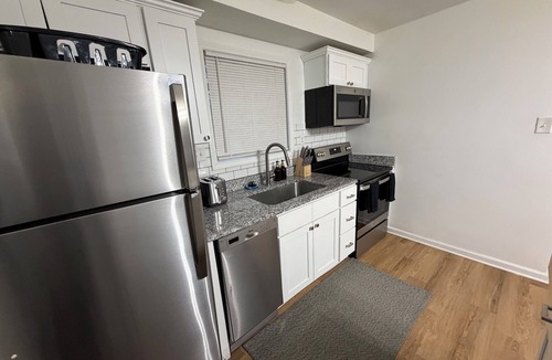 Drayton Plains Apartment | Charming 1BR Apt in Royal Oak, MI