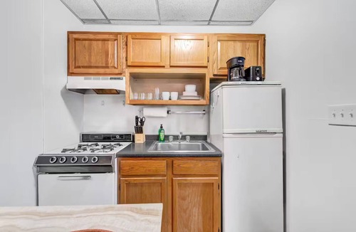 Swarthmore Apartment | Charming 1BR End Cottage Private Entrance Parking