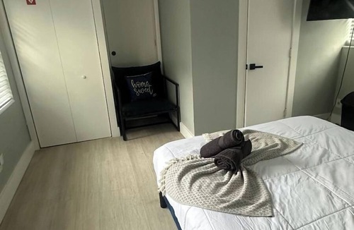 North Beach Apartment | Charming 1BR Escape Near Hollywood and Dania