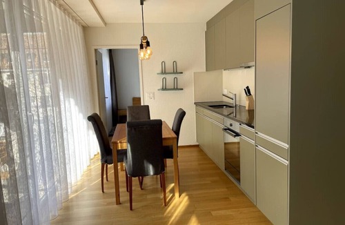 Sihlfeld Apartment | Charming 1BR flat in the city centre (West9)