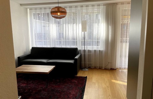 Sihlfeld Apartment | Charming 1BR flat in the city centre (West9)