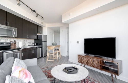 Old Town West Apartment | Charming 1BR in Alexandria, Pool + Pet-Friendly