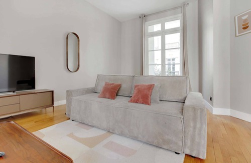 Porte-Dauphine Apartment | Charming 1BR Parisian cocoon with all comforts