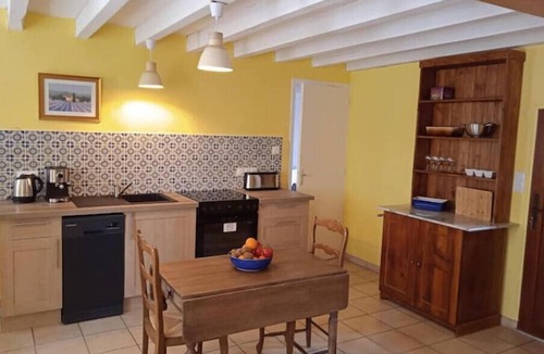 Sille-le-Guillaume House | Charming 2 bed historic house