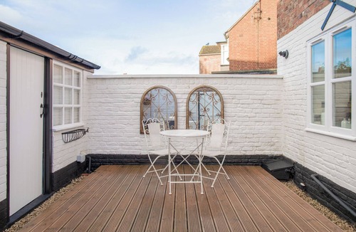 Tewkesbury House | Charming 2 BD House in Tewkesbury Centre