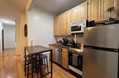 Upper West Side Apartment | Charming 2-BD Near Central Parkn