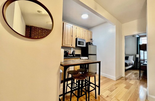 Upper West Side Apartment | Charming 2-BD Near Central Parkn