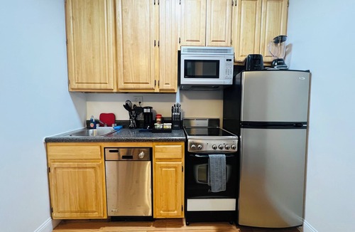 Upper West Side Apartment | Charming 2-BD Near Central Parkn