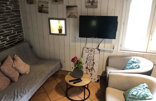 Beaufort-en-Vallee House | Charming 2-bedroom house in beautiful Beaufort-en-Anjou with WiFi