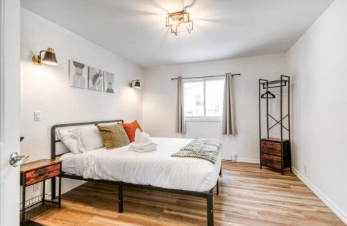 Sudbury Apartment | Charming 2 Bed 1 Bathroom Escape with Free Parking and WiFi