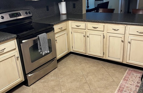 Osage Beach Condo | Charming 2 bed/2 bath condo at Lake of the Ozarks! With Dock Slip!