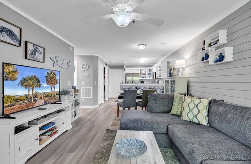 Pawleys Island Condo | Charming 2 Bed 2 Bath True Blue Pawleys Island Golf, 4 Pools Beach 5 min drive!