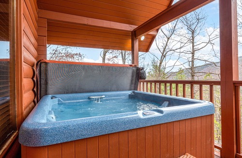 Smoky Mountains Cabin | Charming 2-Bed Cabin with Mountain Views!