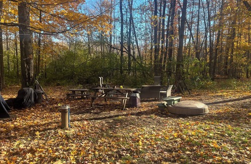 Cantley House | Charming 2-bed guest house, endless forest, pet&family-friendly in Gatineau