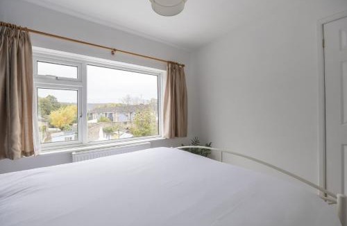 Stonehouse House | Charming 2-Bed Home in Stonehouse