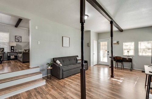 Pelican Bay House | Charming 2 Bed MH! Close To Eagle Mountain Lake!