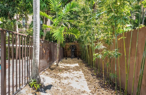 Colee Hammock Apartment | Charming 2-bedroom apartment in Fort Lauderdale