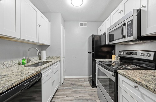 Southridge Apartment | Charming 2-bedroom 1-bath with modern style appeal
