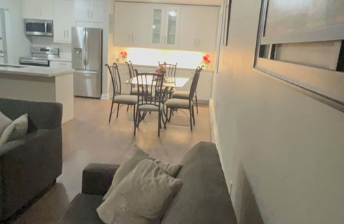 Burlington Apartment | Charming 2-bedroom apartment in terrific Burlington with WiFi and free parking