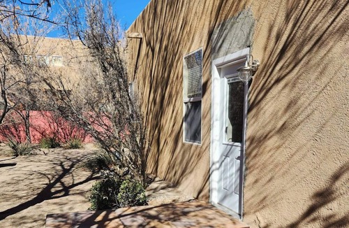 Ranchito Apartment | Charming 2-bedroom apartment with AC, WiFi in marvelous Rio Rancho