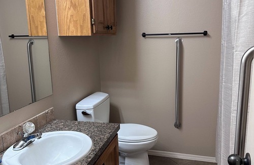 McAlester Apartment | Charming 2-bedroom apartment with WiFi, AC in wonderful McAlester