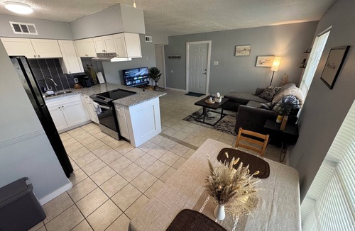 Smithville Apartment | Charming 2-bedroom apartment with AC, WiFi in wonderful Smithville