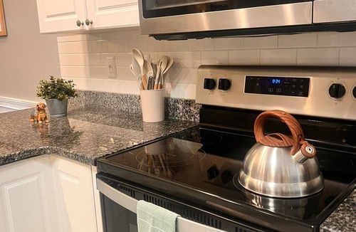 Charlotte Apartment | Charming 2-bedroom apartment in lovely Charlotte with WiFi, and work space.