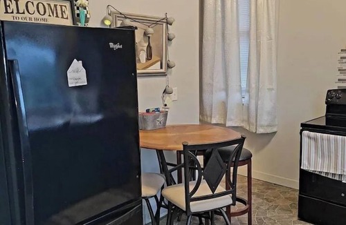 Emporium Apartment | Charming 2 bedroom apartment in the town of Emporium, PA.