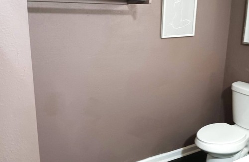 Auburn Apartment | Charming 2-bedroom apartment with WiFi, AC in serene Auburn