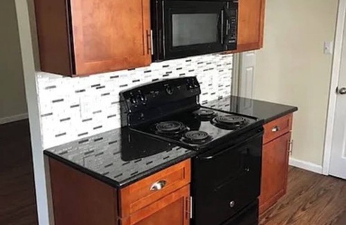 St. Edwards Apartment | Charming 2-bedroom apartment with WiFi, AC near downtown Austin