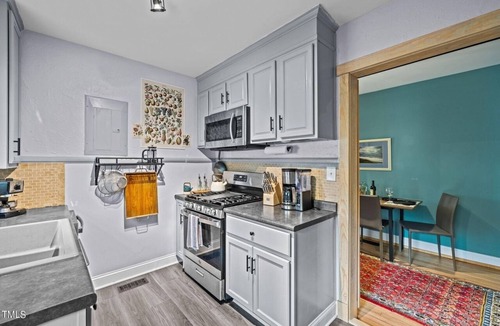 Durham Apartment | Charming 2-bedroom apartment in Durham - Lakewood