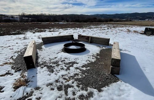 Thayne House | Charming 2-bedroom barndominium unit A in superb Thayne with AC