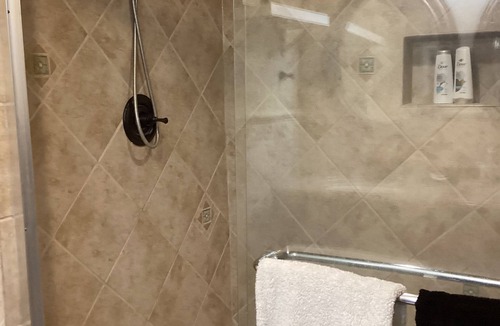 Hobbs House | Charming 2-bedroom building in Hobbs with WiFi and AC