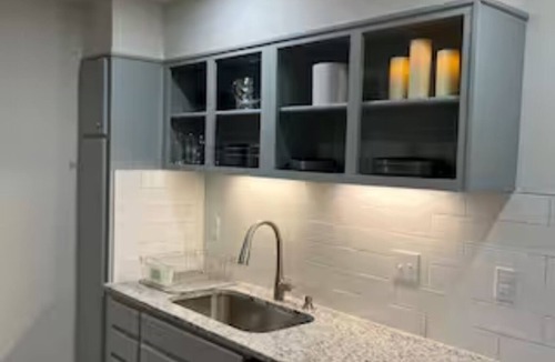 Downtown Greensboro Condo | Charming 2-bedroom condo with AC and WiFi in brilliant Greensboro