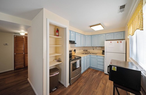 Great Mills House | Charming 2-bedroom Cap Cod style cottage