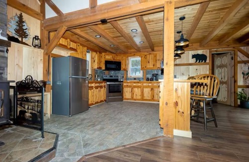 Athol Cabin | Charming 2-bedroom cabin in the Adirondacks