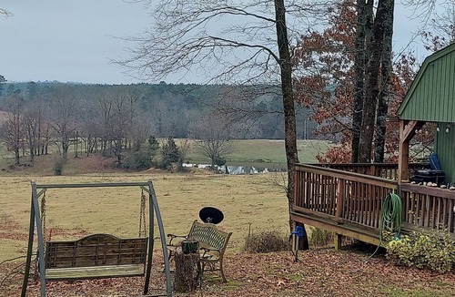 Wickes Cabin | Charming 2-bedroom cabin close to The Cossatot River.