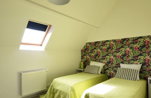 Bethune Apartment | Charming 2-bedroom close to the train station of Béthune – Welkeys