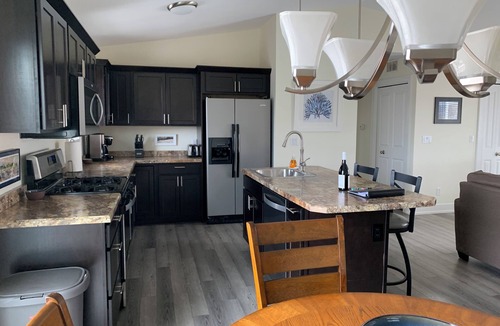 Fennville Condo | Charming 2-bedroom condo in nice Douglas with Pool