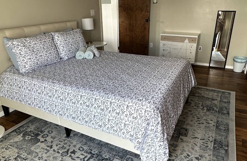 Town of Benton Cottage | Charming 2-bedroom cottage on Seneca Lake, with WiFi, AC, level beach frontage