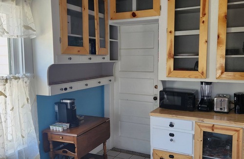Kearney Cottage | Charming 2-bedroom cottage in Kearney with WiFi and AC