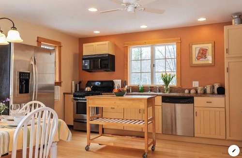 Accord Cottage | Charming 2-bedroom cottage with large deck in beautiful Accord NY.